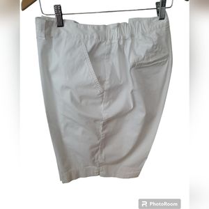 Kim Rogers Woman white shorts